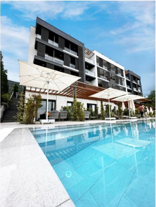 Montenegro Lodge Tivat Ngoại thất bức ảnh